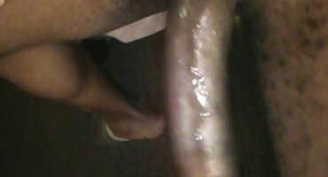 Hermosas caricias de dos lesbianas terminan con orgasmo