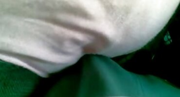 Una chica limpia con cáncer y de su lado se entrega a su amado casado