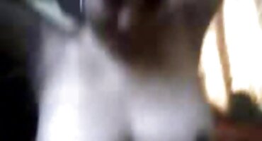 Chico negro follado Chica Ragazza de piel áspera con pequeños ordeños en el casting