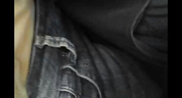 Hermosa morena le hizo una mamada a su novio para recibir una dosis de semen en la boca