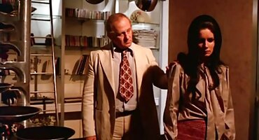 Las novias deslizan anos maravillosamente delicados en el elegante baúl de pikhar