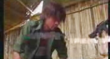 El chico miró las fotos se se de la rubia y se la folló