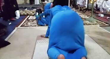 Nena rusa follada por un chico en webcam