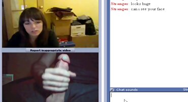 El guardia de seguridad como castigo por el robo se folló a una joven y se le vino en el pecho